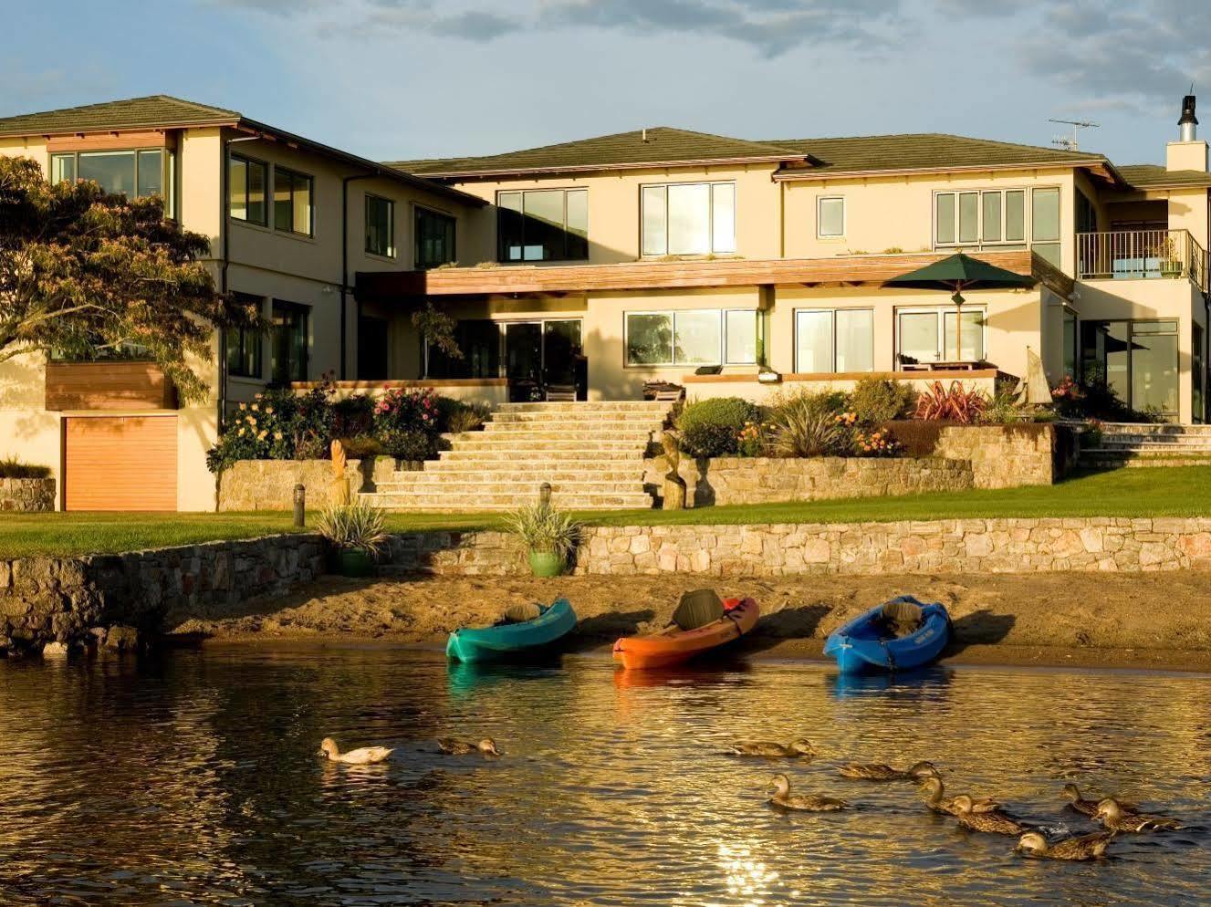 Nicara Lakeside Lodge Rotorua Exterior foto